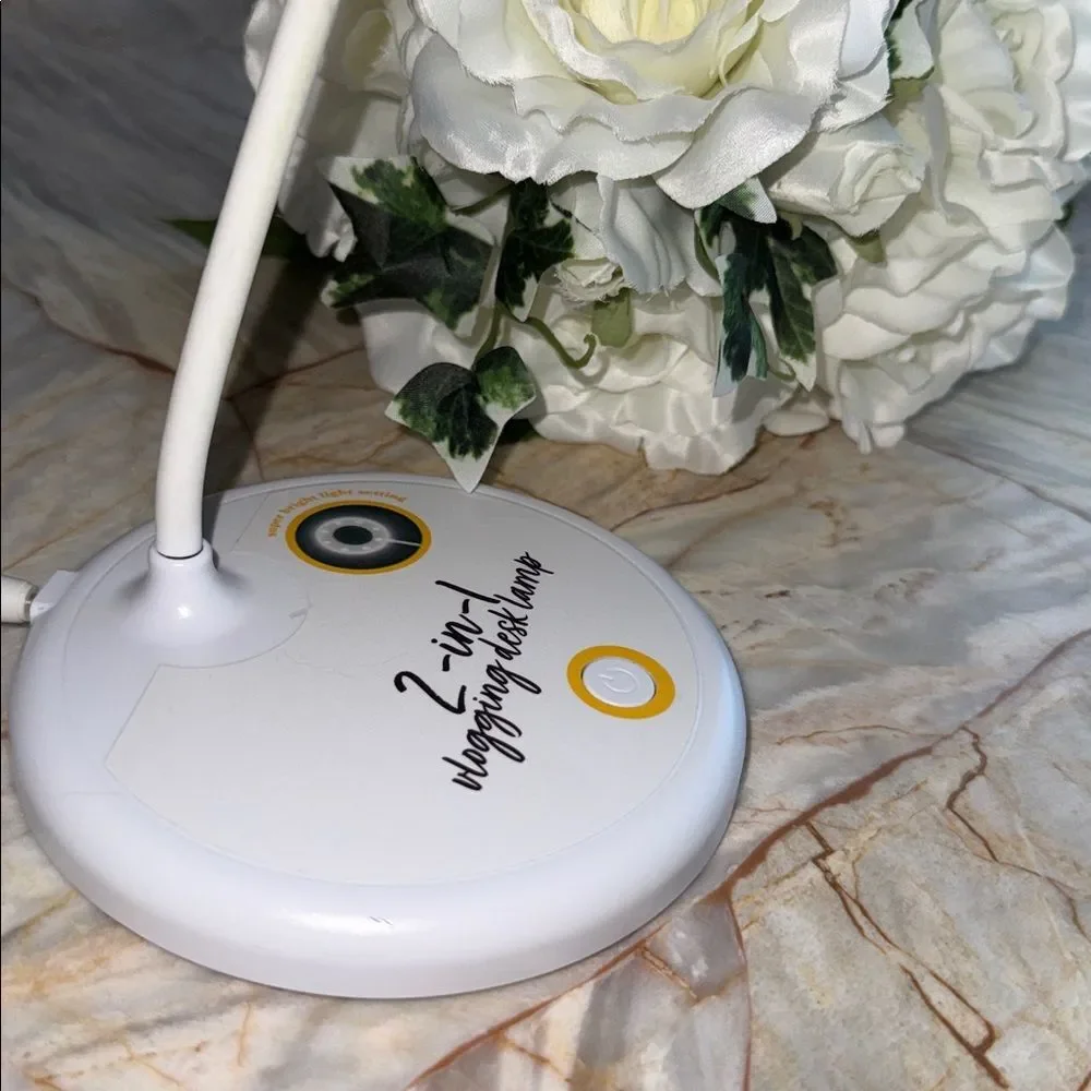 2-in-1 White Silver Vlogging Desk Lamp NWT Beauty Vlog Video Ring Light